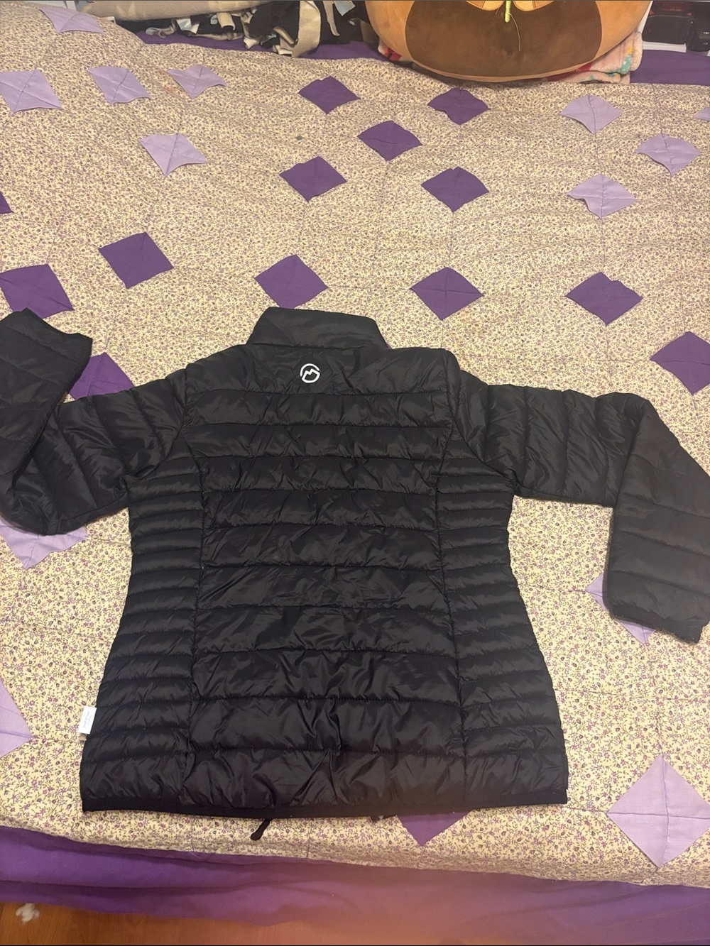 Magellan youth Black Puffer Jacket with Gray Lining - Picture 4 of 4